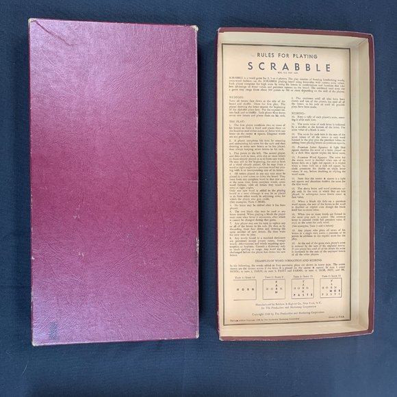 Scrabble Board with Original Box Vintage Copyright 1949 - Picture 4 of 6